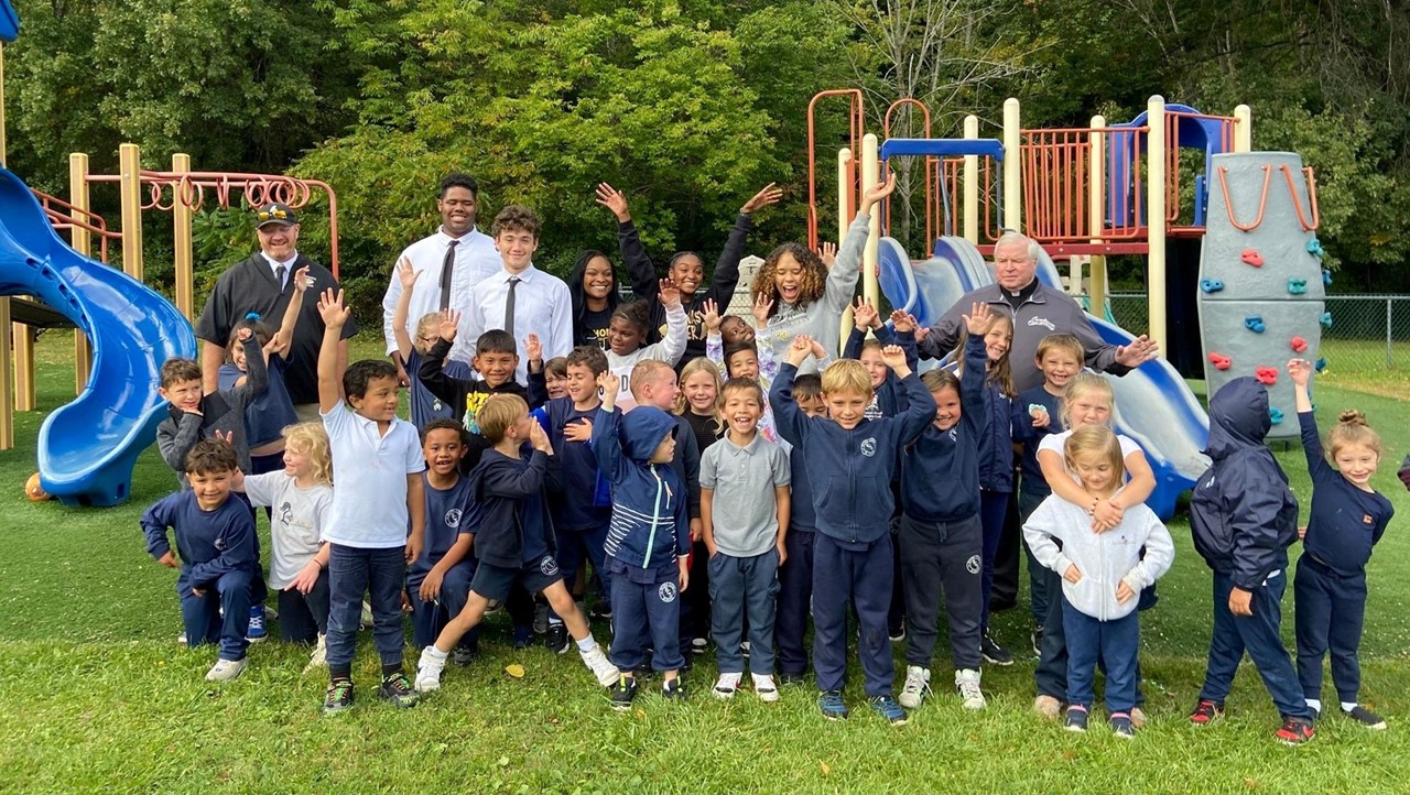 Regina Coeli group picture with Fr King